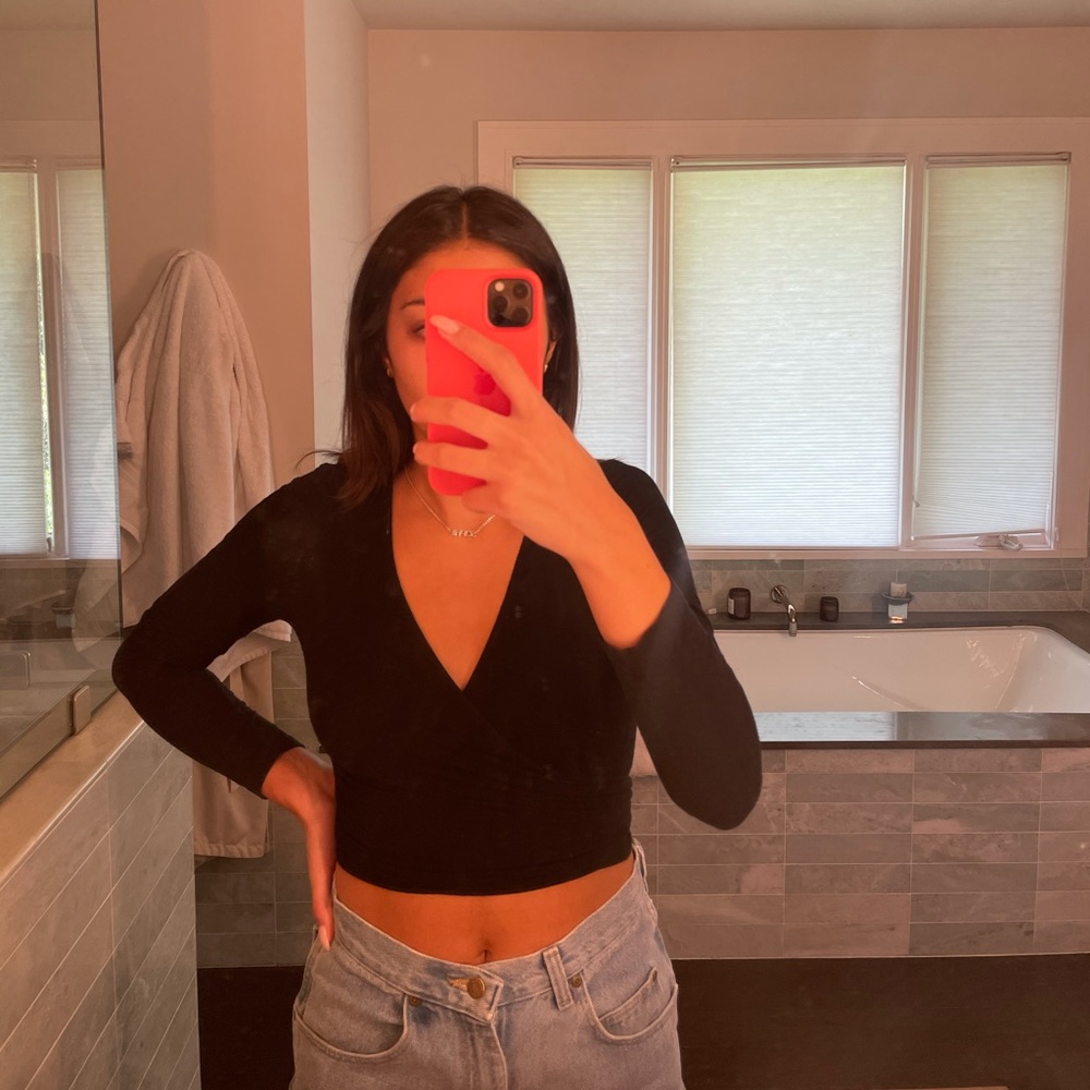 Brandy Melville wrap top